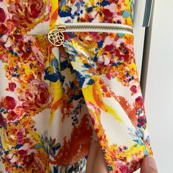 NWT ANTONIO MELANI floral dress - Picture 3 of 5